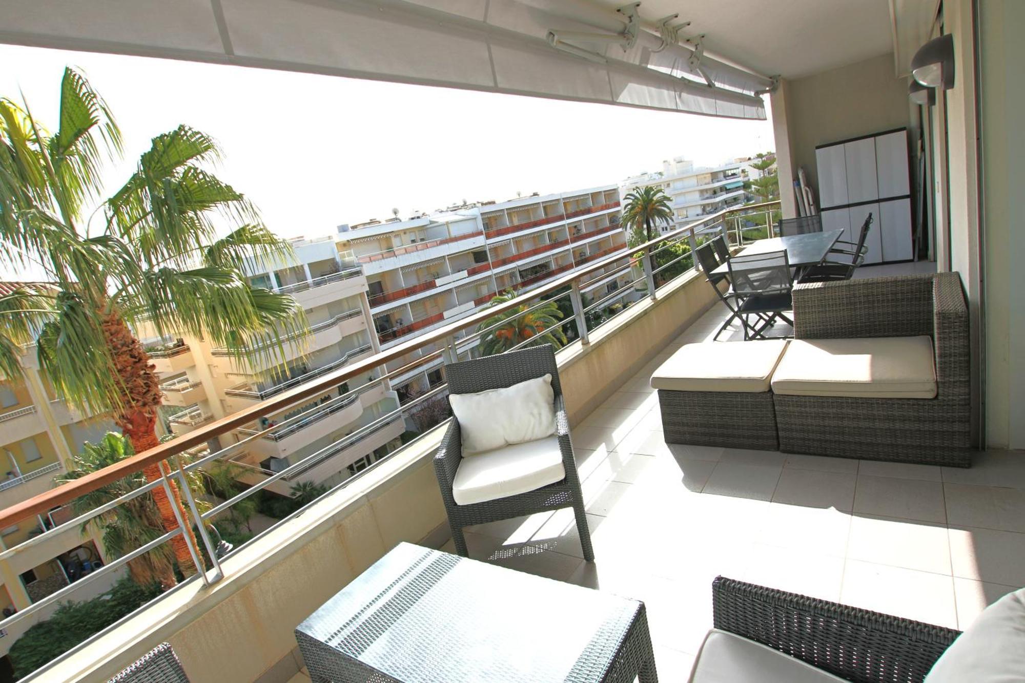 Fully Equipped Apartment With Large Terrace Lounge Area Cannes Exterior foto